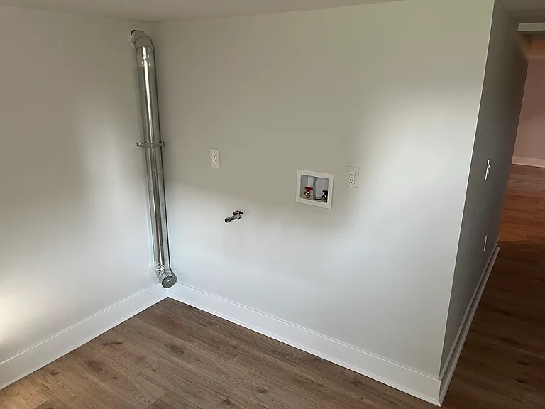 161 Franklin St #1 — Photo 8