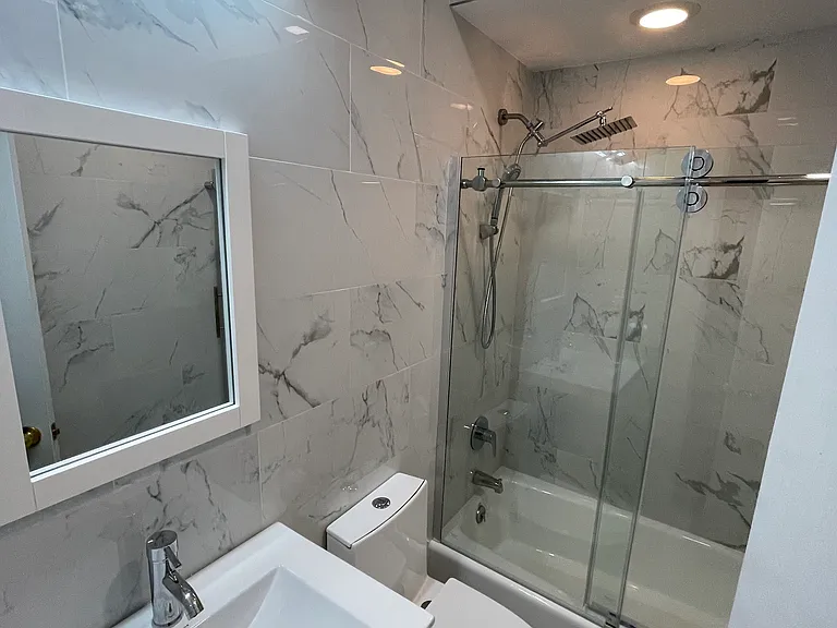 1101 Old Northern Blvd — Photo 10