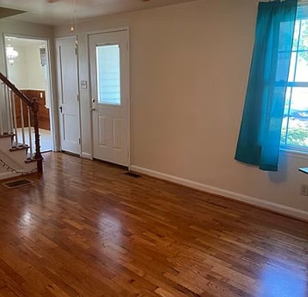 2nd image of 220 W Withrow St