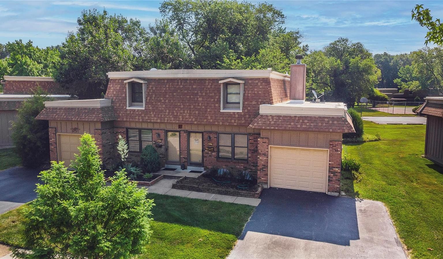2396 Charlemagne Dr, Maryland Heights, MO 63043 Zillow