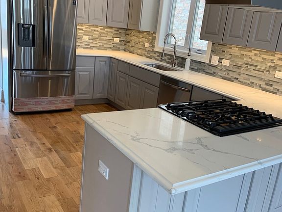 2nd image of 7509 W Carmen Ave