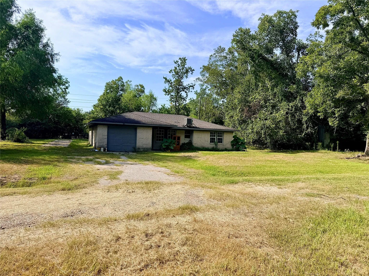 3 bed, 2.0 bath, 1258 sqft, $1,650 — Photo 2