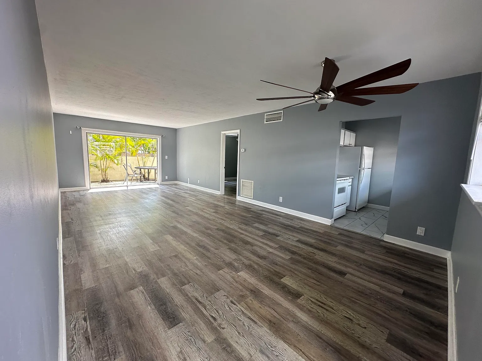 1 bed, 1.0 bath, 950 sqft, $1,850 — Photo 2