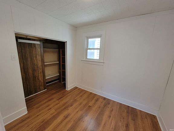 3rd image of 720 E Florida St
