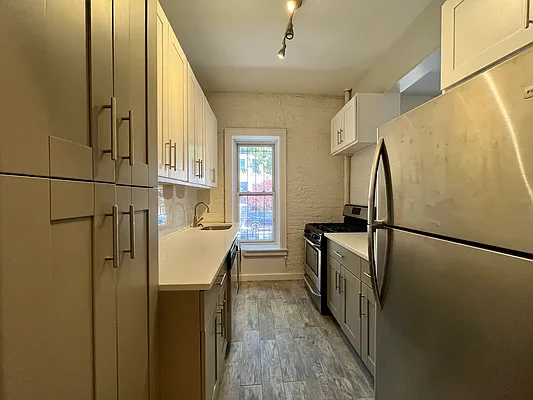 Rented by Ink Realty Services LLC | media 27