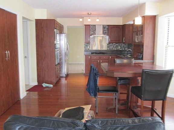 3rd image of 2407 Walborn Dr