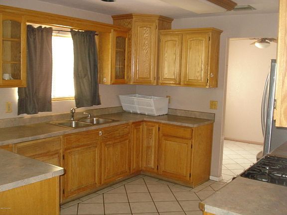4th image of 7540 S Camino Bello