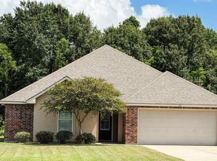 300 Madison Xing, Sulphur, LA 70665