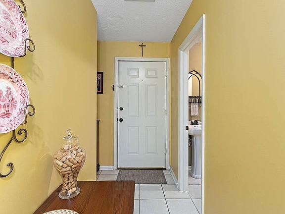 2nd image of 614 Brockinton Pt