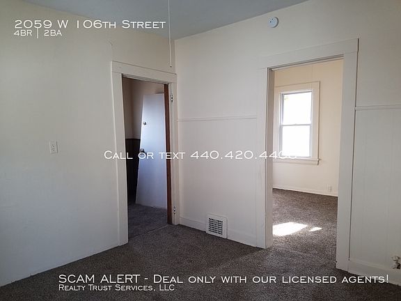 3rd image of 2059 W 106th St