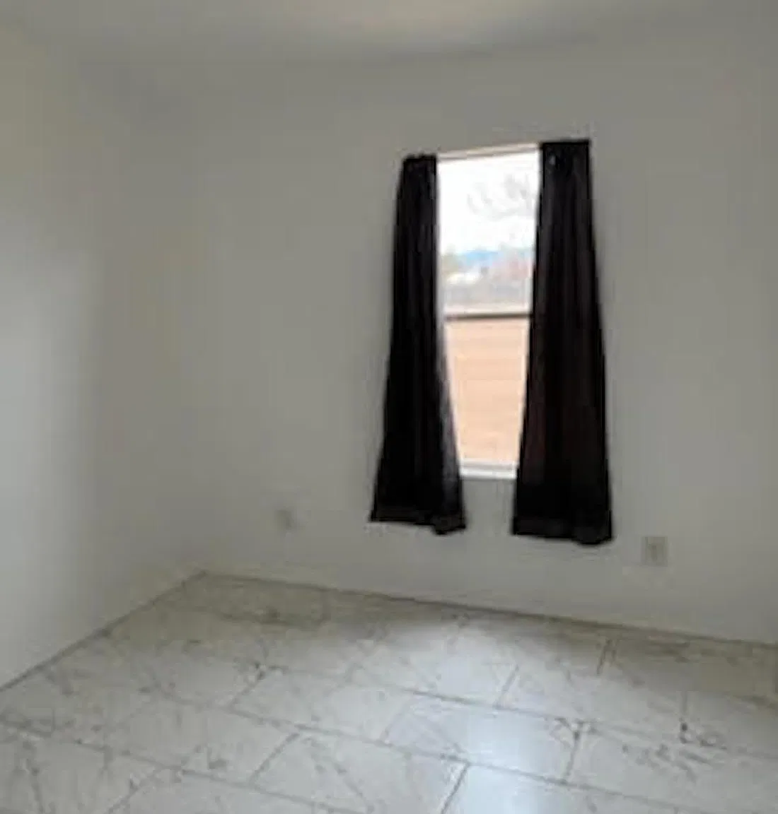 4 bed, 1140 sqft, $1,750 — Photo 3