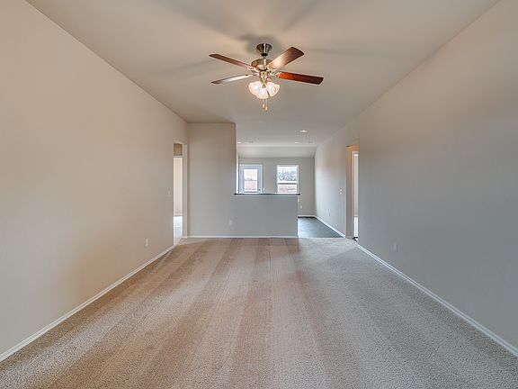 3rd image of 1809 Antler Way