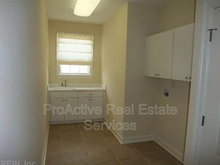 1408 Kemp Bridge Ln — Photo 12