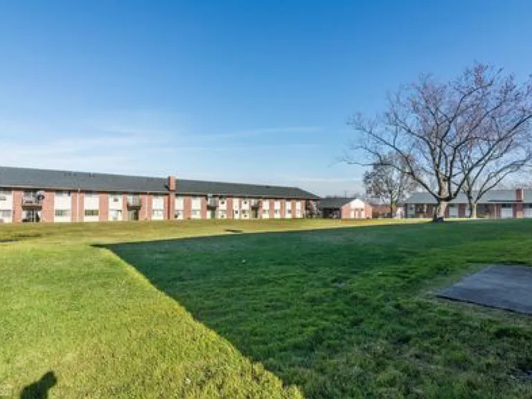 690 Marilyn Ave #110 — Photo 3