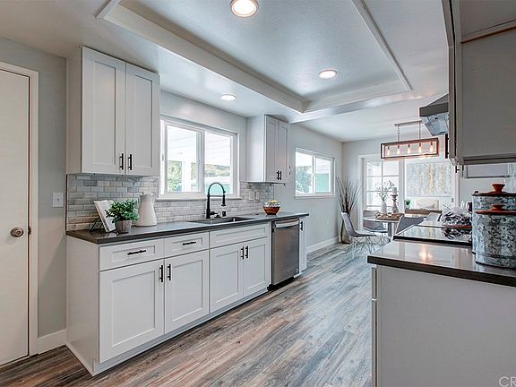 4th image of 16475 Bernardo Oaks Dr