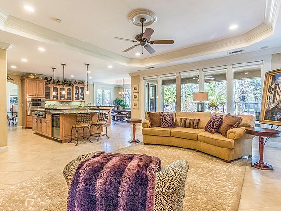 3rd image of 3234 Woodbury Dr