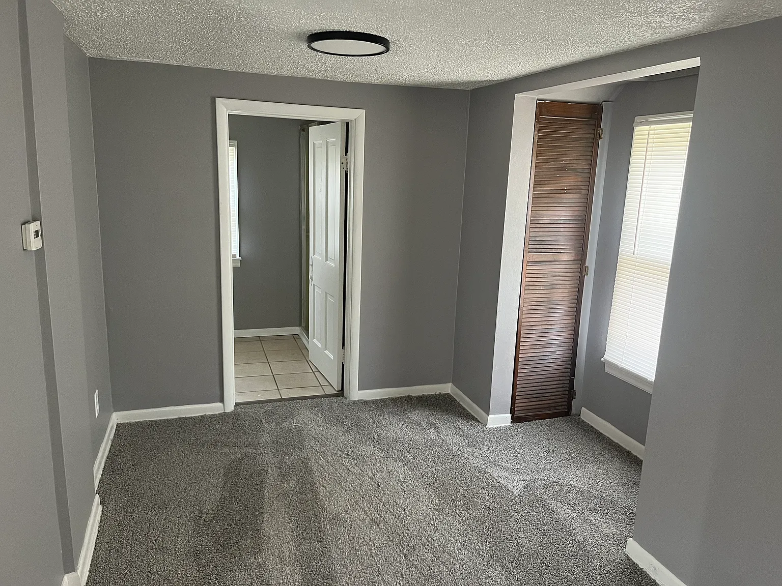 235 E Reynolds St — Photo 4