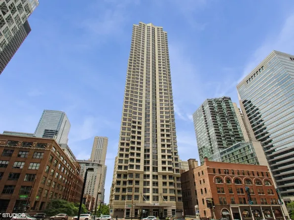 440 N Wabash Ave APT 1103, Chicago, IL 60611
