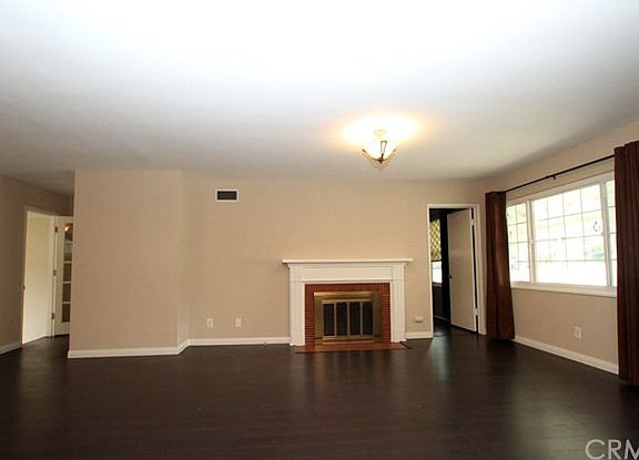 4th image of 427 N Larkin Dr