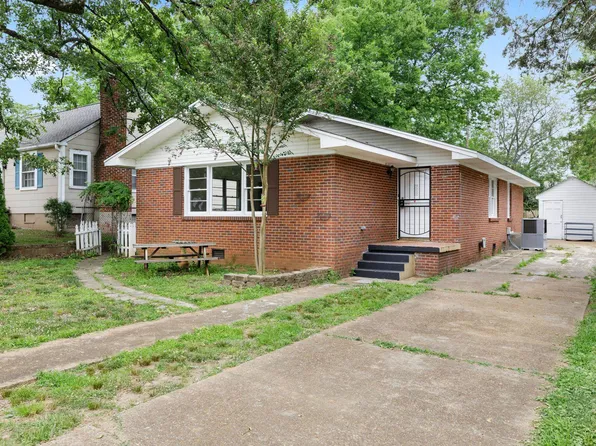 1302 N Nashville Ave, Sheffield, AL 35660