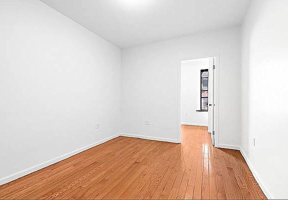 2nd image of 4 Orchard St #3B