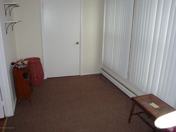 2nd image of 467 Saint Thomas Dr