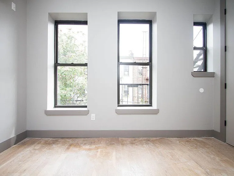 1716 Woodbine St #2RLX — Photo 12