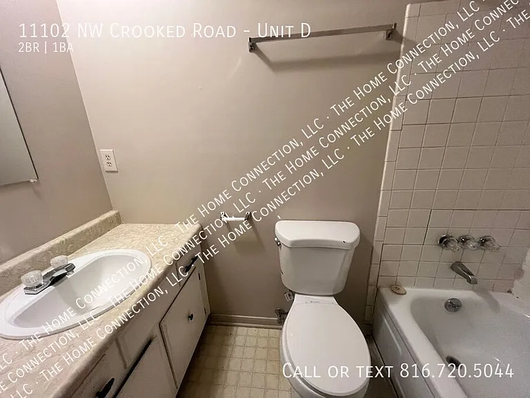 11102 NW Crooked Rd #D — Photo 9