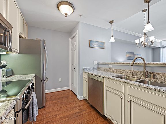 3rd image of 306 Sky Sail Boulevard #306