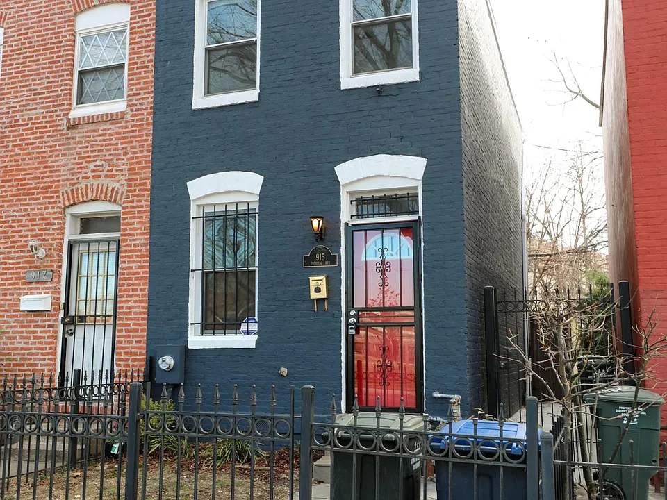 915 Potomac Ave SE