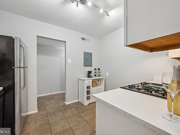 5th image of 19413 Brassie Pl APT 102