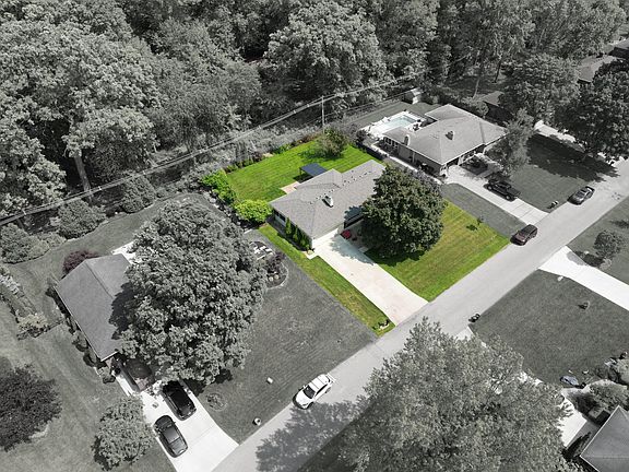 3rd image of 31856 Nixon St