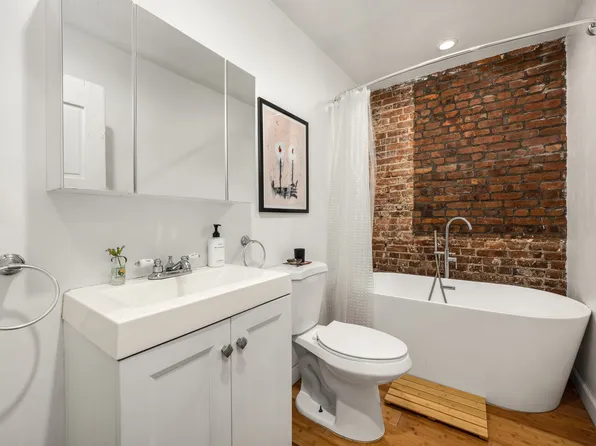 621 Macon Street image 17 of 18