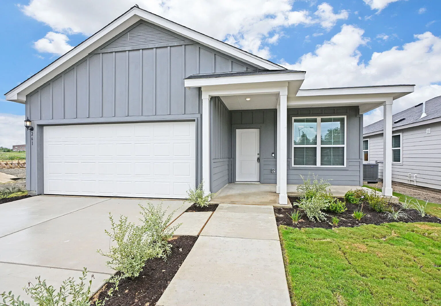 3 bed, 2.0 bath, 1682 sqft, $1,795 — Photo 2