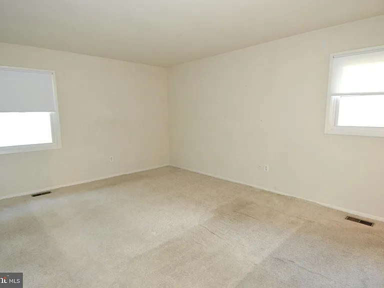 3717 Irongate Ln — Photo 7