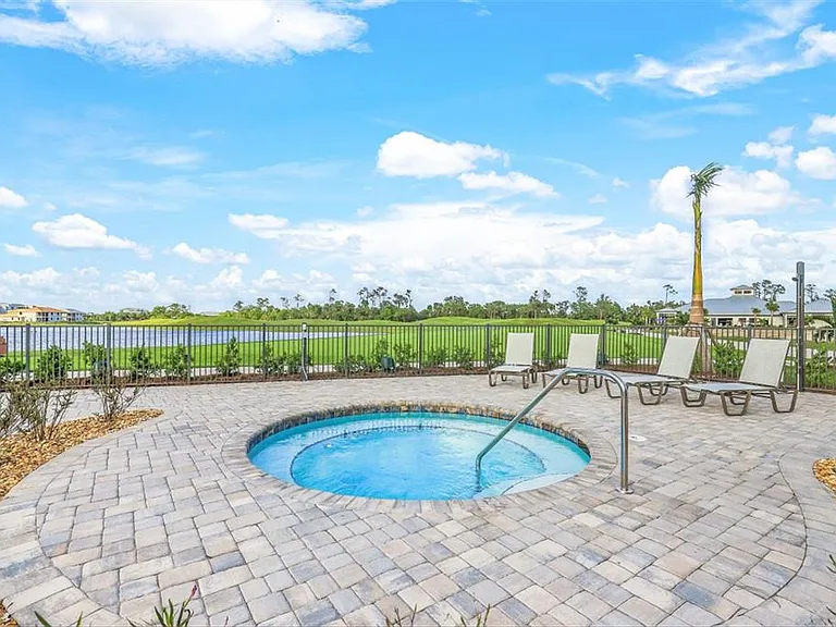 14141 Heritage Landing Blvd #935 — Photo 55