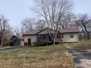 18085 Rule Rd, Richland, MO 65556