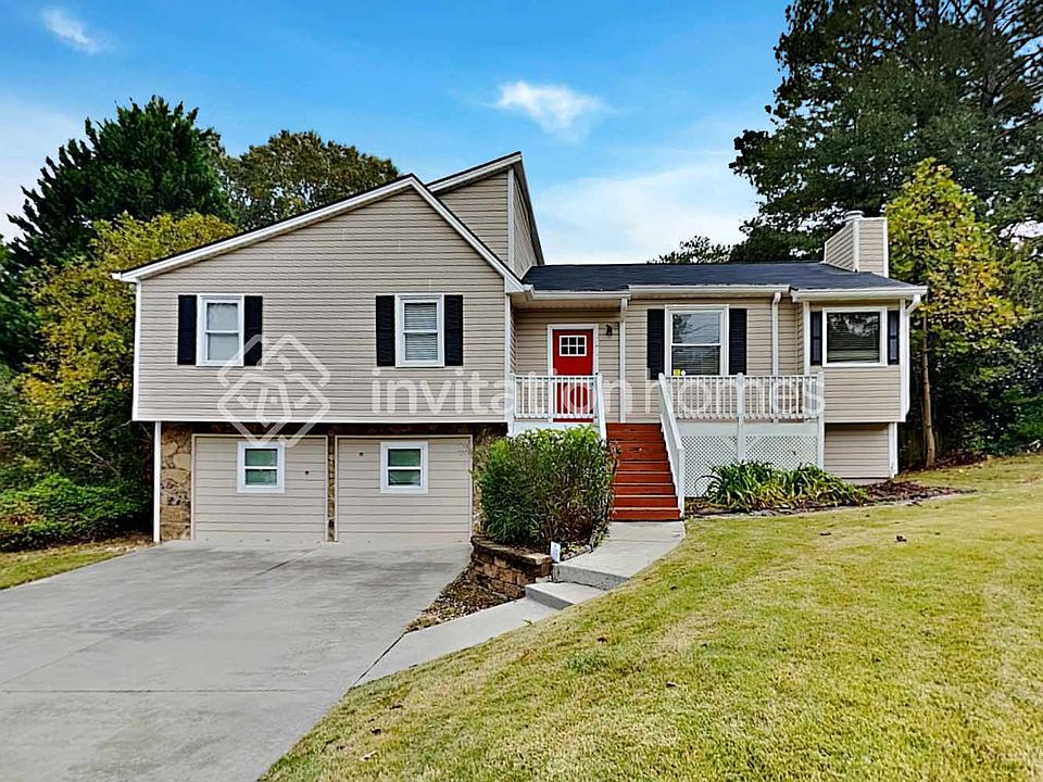 1st image of 4030 Leicester Dr NE