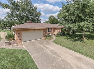 908 Ramblin Rd, Greenwood, IN 46142