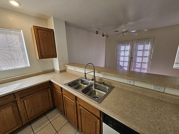 5th image of 5450 Morris St Unit 1218