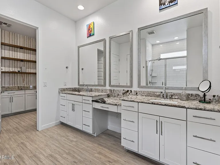 203 E Birchwood Pl — Photo 26