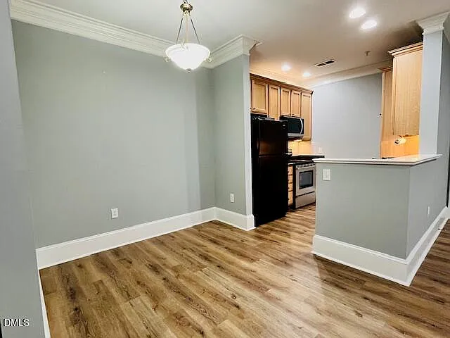 1310 Durlain Dr — Photo 10