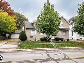 1320 S Van Buren St, Auburn, IN