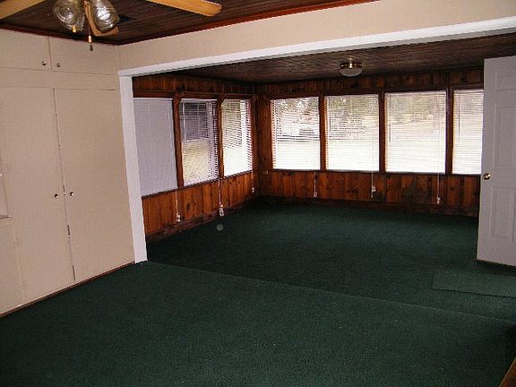 5th image of 123 S Horne St