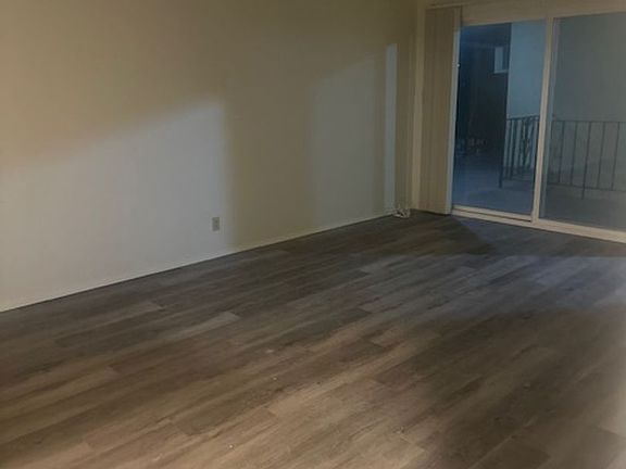 3rd image of 1119 Arcadia Ave APT 8