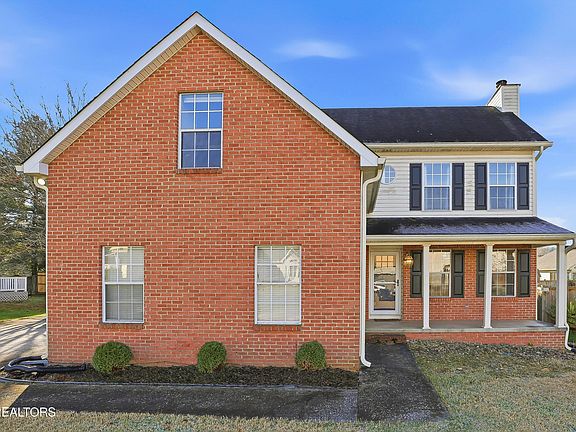 3rd image of 10160 Rockbrook Dr