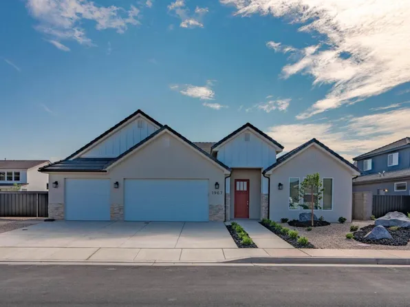 1967 S Heritage Fields Dr, Washington, UT 84780