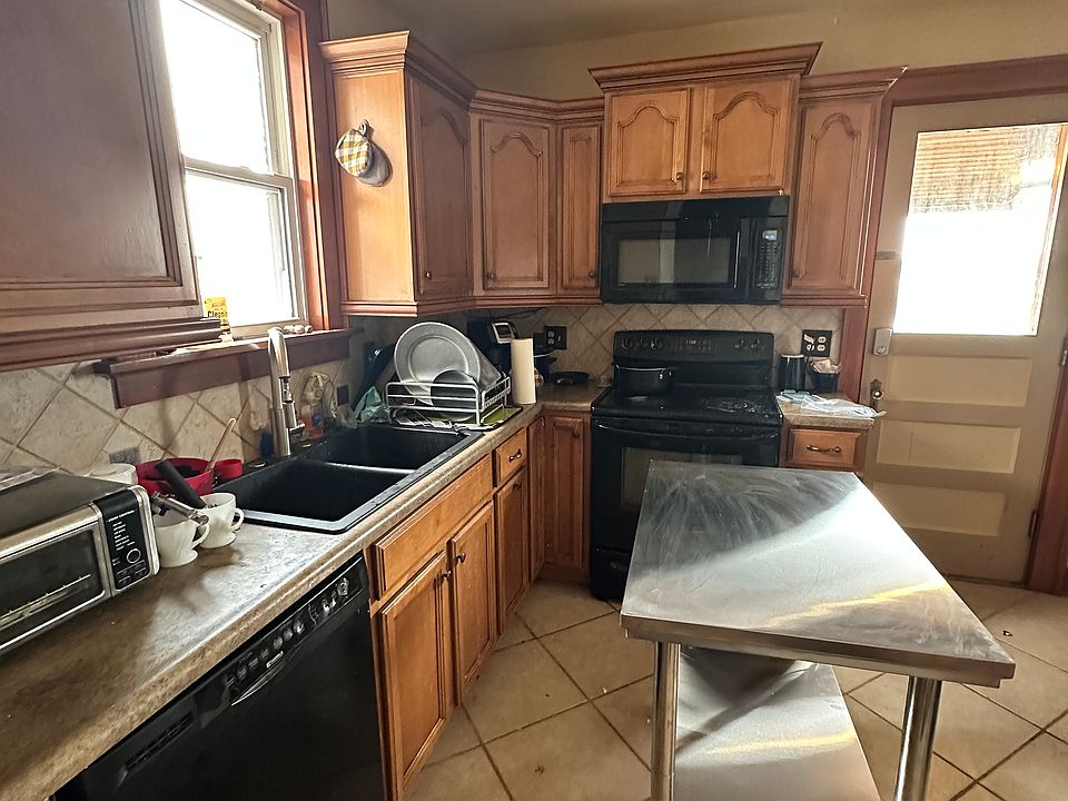 1st image of 5064 Casa Loma Blvd