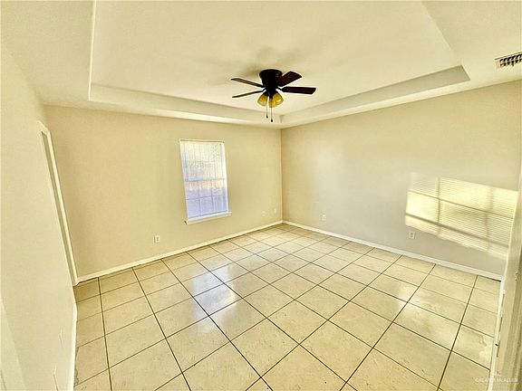 2nd image of 2410 W Hackberry Ave