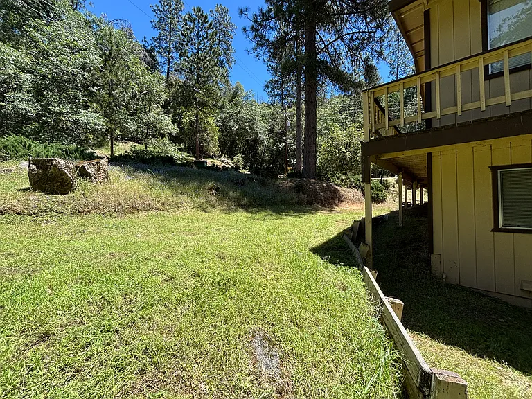 22156 Feather River Dr #B — Photo 20